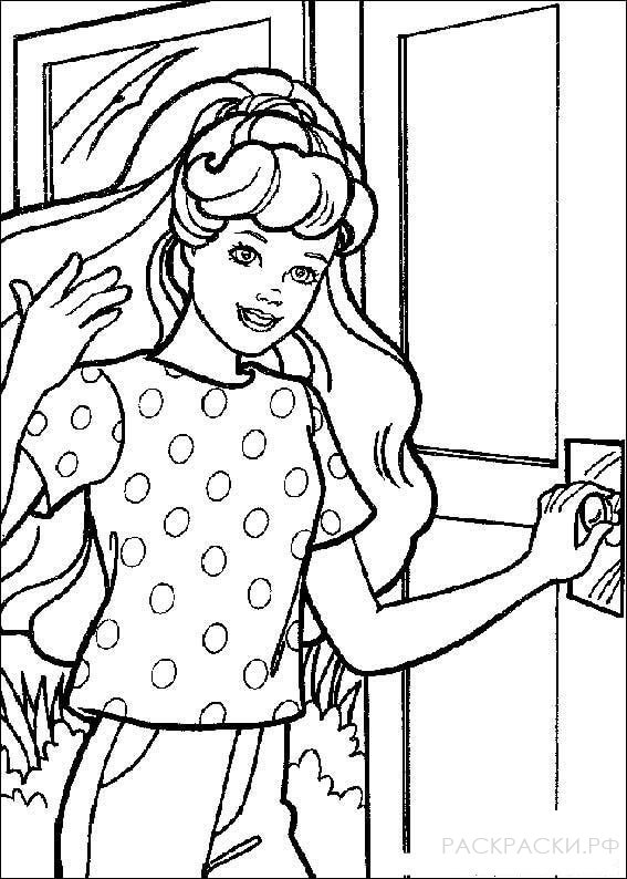 Раскраска "Барби открывает дверь"